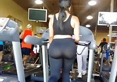 کارفرما masseuse خود فیلم سوپر خارجی کیفیت بالا را روی میز انجام داد