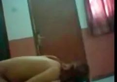 در ابتدا او ترسید و سپس دختر فیلم سوپر خارجی خوشگل را به سختی درهم شکست