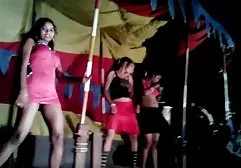 Maskka جوانان خود را به ارمغان آورد و واحد را مکیده فیلم سینمای سوپر خارجی است