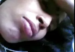 دختر لاغر شستشو مو خود را فیلم سوپرخارجی دانلود شده در حمام