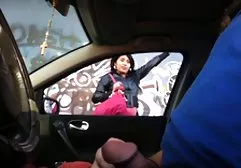 دکتر خانم اولین کمک به شخص با روده را فراهم فلم سوپر خارجی می کند