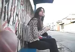 دو نفره دو ویدیو سوپر خارجی نفره برای پول و تقدیر روی صورت در توالت
