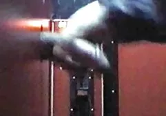فعالیت های مورد علاقه او fisting فیلم های سوپر خارجی واژن است.
